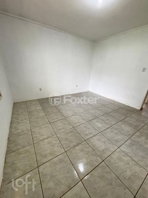 Image 3 - 900692