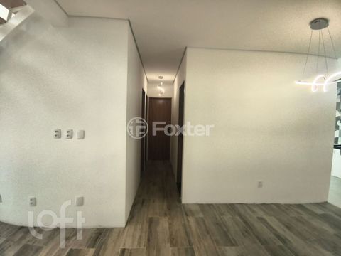Image 1 - 900703