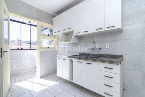 Image 4 - 900705