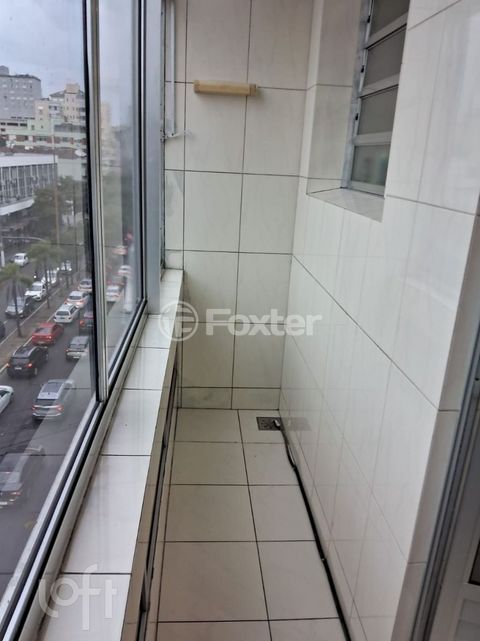 Image 17 - 900717