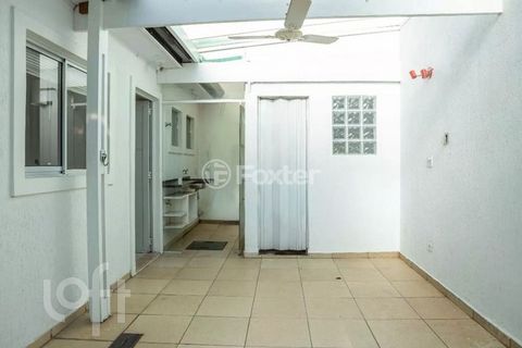 Image 4 - 900726