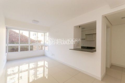 Image 7 - 900728