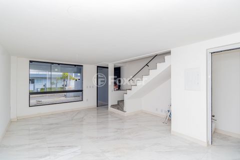 Image 3 - 900738