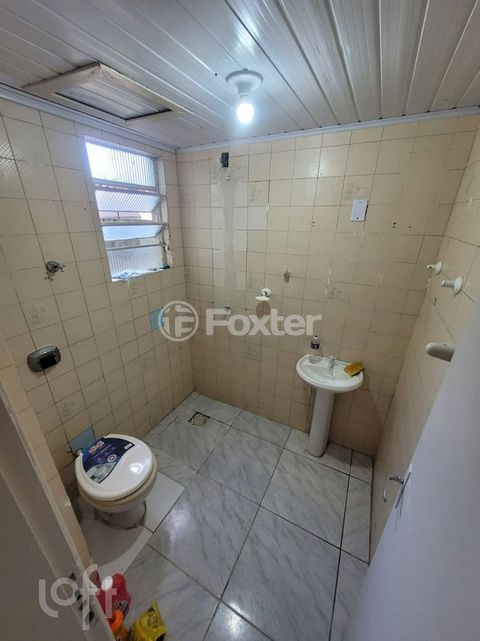 Image 4 - 900742