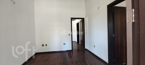 Image 3 - 900746