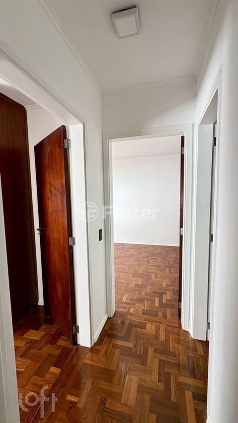 Image 5 - 900748