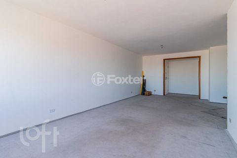 Image 4 - 900749