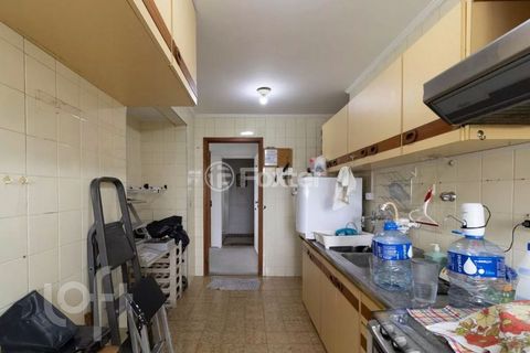 Image 4 - 900749