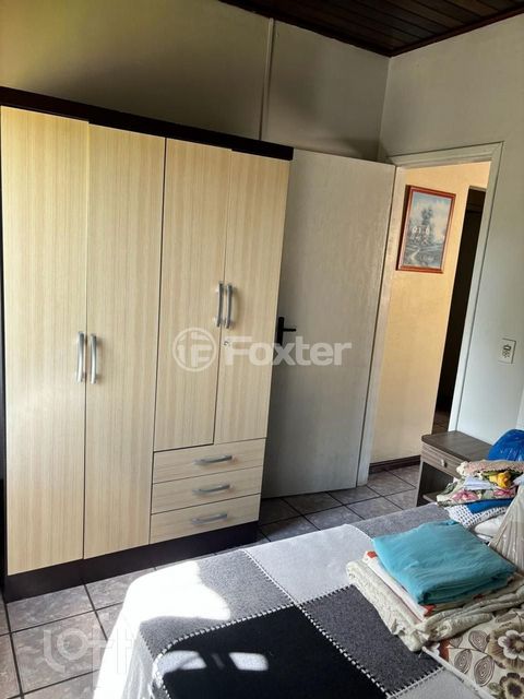 Image 4 - 900754