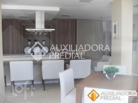 Image 4 - 900765