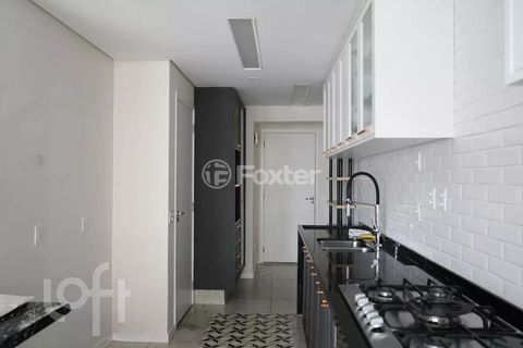 Image 3 - 900784