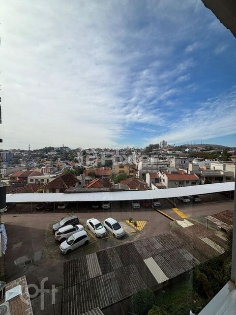 Image 11 - 900800