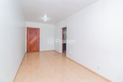 Image 4 - 900814