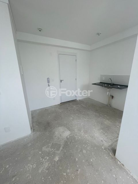 Image 2 - 900817