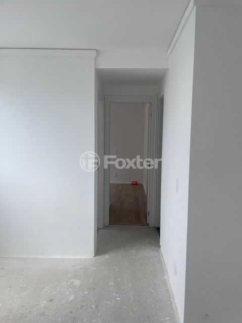 Image 10 - 900817