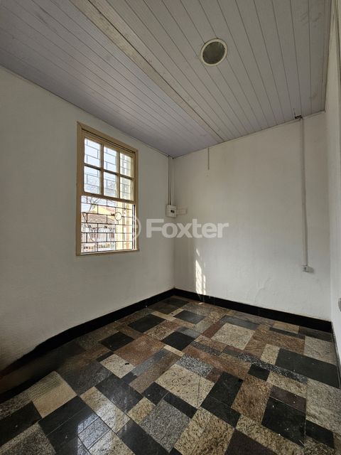 Image 6 - 900867