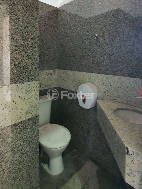 Image 4 - 900867