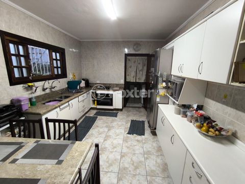 Image 7 - 900871