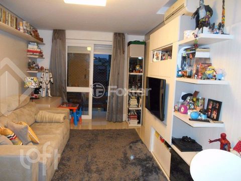 Image 5 - 900881