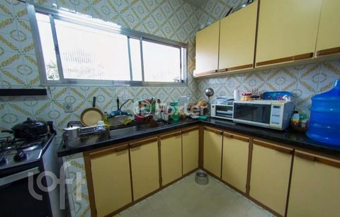 Image 10 - 900887