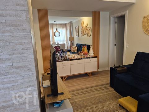 Image 3 - 900895