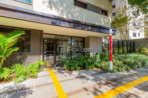 Image 11 - 901095