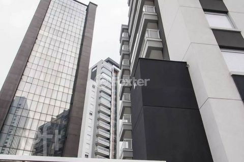 Image 10 - 901734