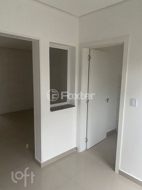 Image 5 - 901785