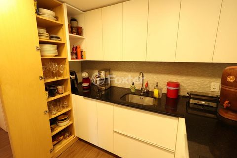 Image 5 - 901846