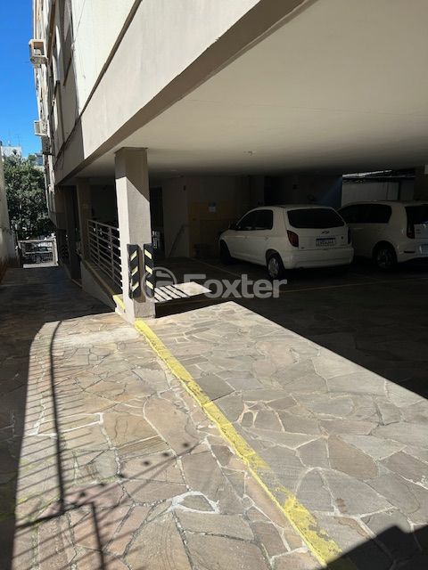 Image 8 - 902282