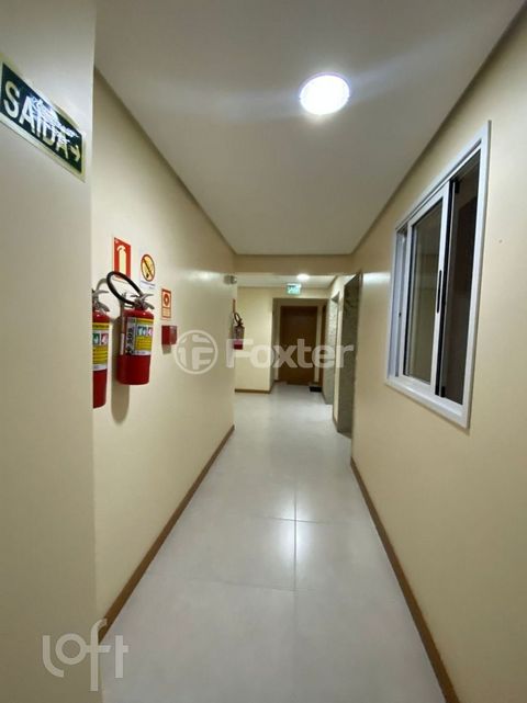 Image 19 - 902309