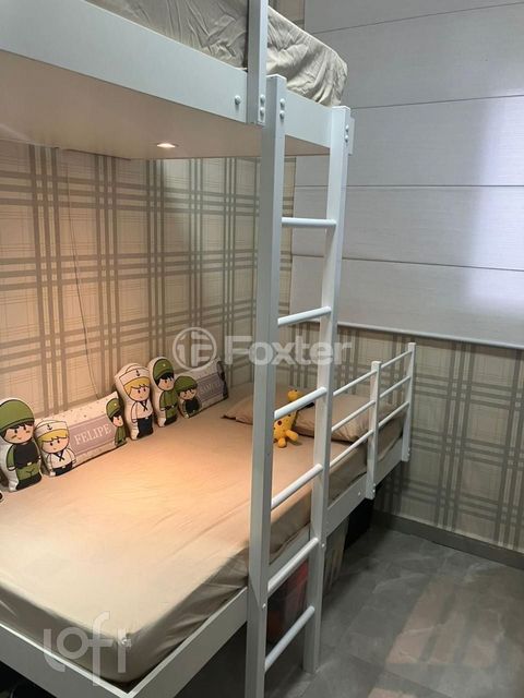 Image 7 - 902441