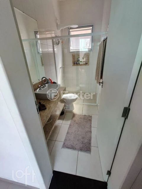 Image 5 - 902881