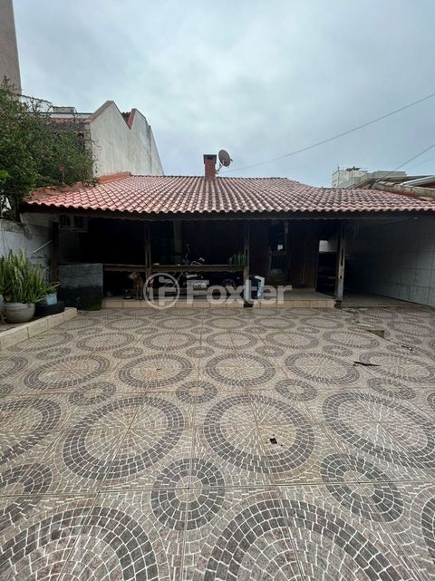 Image 1 - 903652