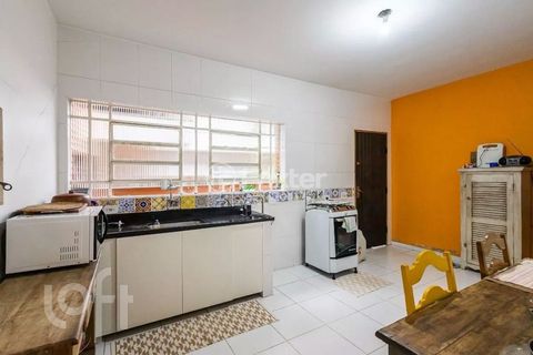 Image 4 - 904370