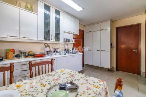 Image 10 - 904691