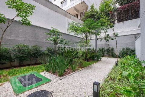 Image 10 - 904721