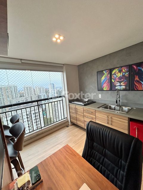 Image 7 - 904875