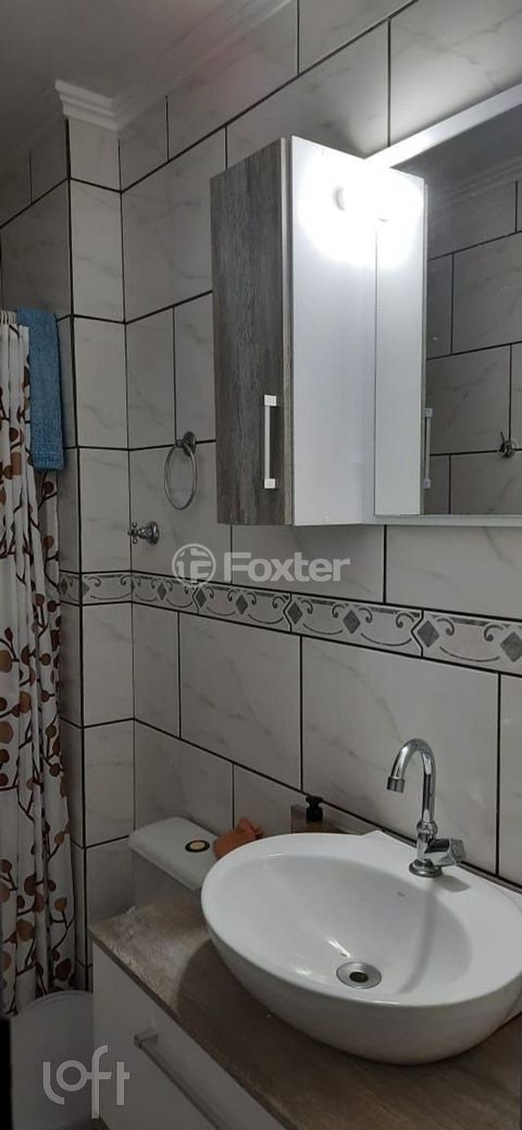 Image 7 - 905572