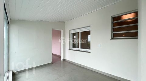 Image 19 - 906182