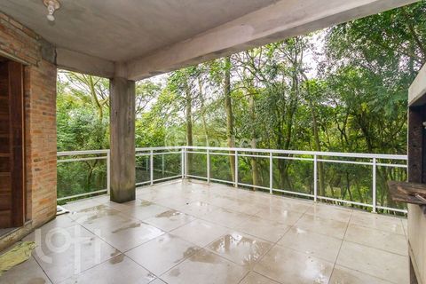 Image 18 - 906306
