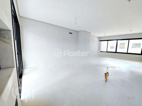 Image 9 - 906411