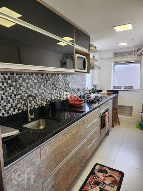 Image 4 - 906571