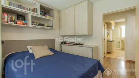 Image 9 - 909566