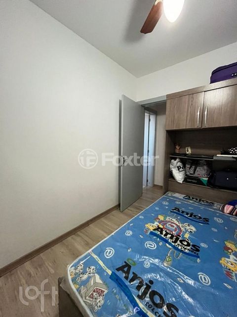 Image 7 - 910649