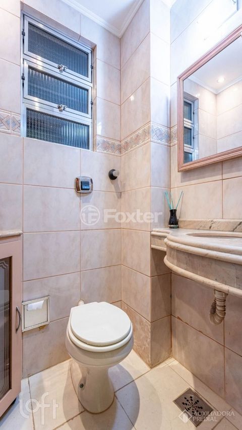 Image 7 - 914944