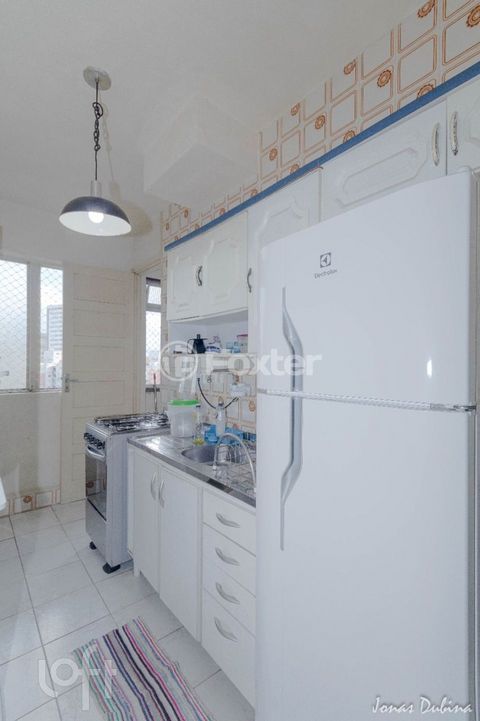Image 3 - 914958
