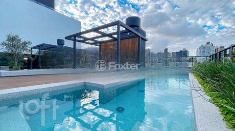 Image 8 - 914992