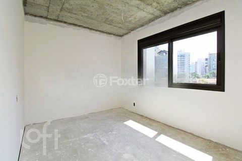 Image 7 - 914997