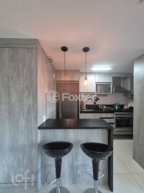 Image 4 - 915003